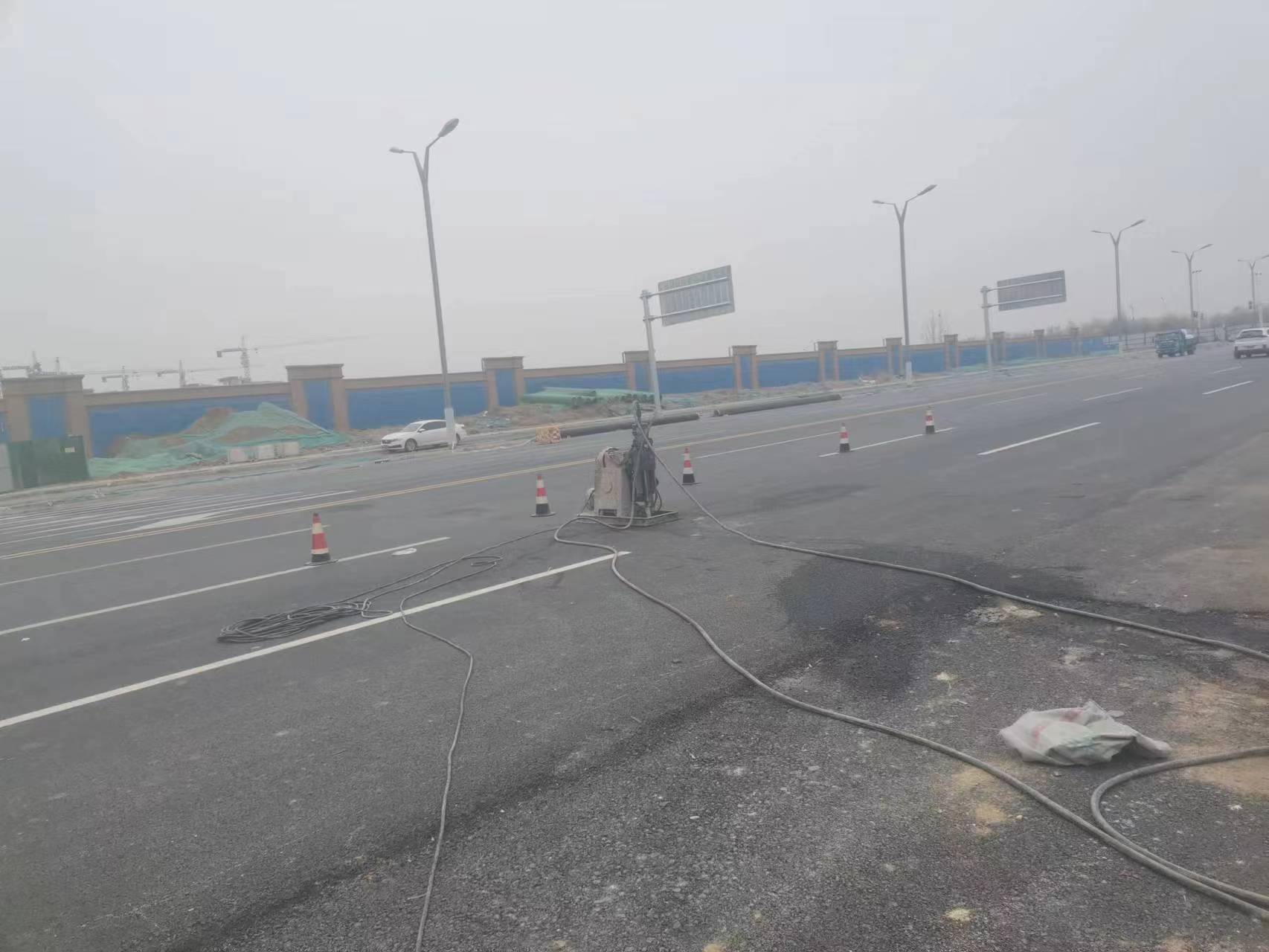 乌尔禾马路注浆